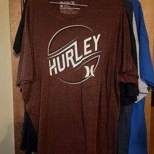 Hurley Men's Heather Maroon Graphic Tee with White Logo